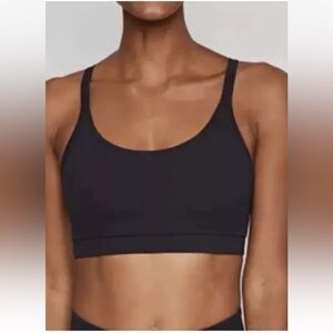 NWT 4 Laps Vitality Black Strappy Sports Bra size M